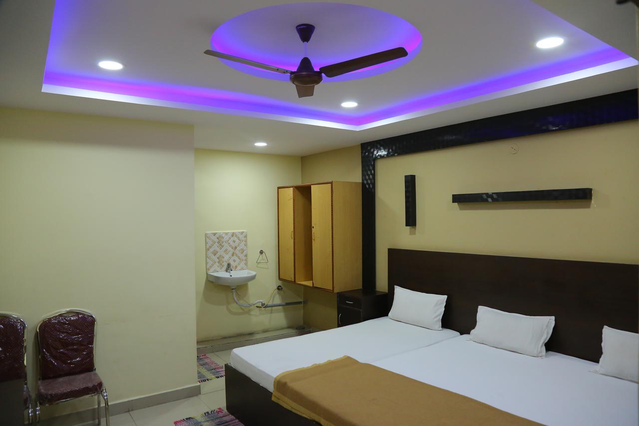 Divya * Hyderabad