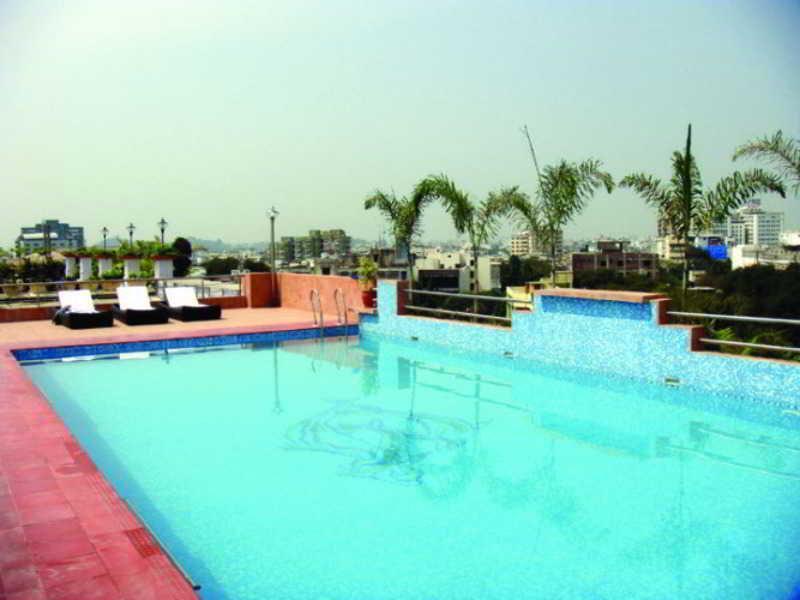 One Continent Atria Hotel 3*