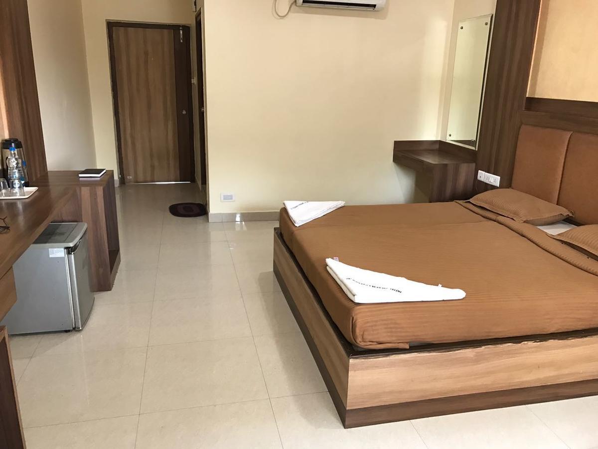 Hotel Dwaraka Paradise *