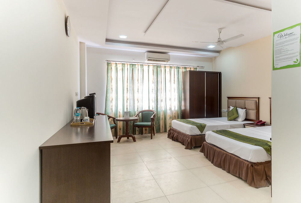 Hotel Treebo Sravya Residency 3*