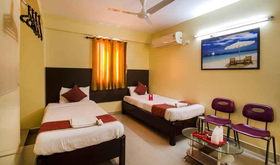Hollyhock 3* Hyderabad