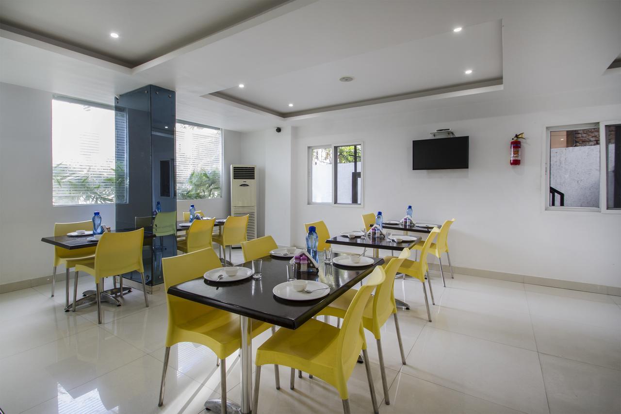 Oyo Near Shilparamam Hotel Hyderabad