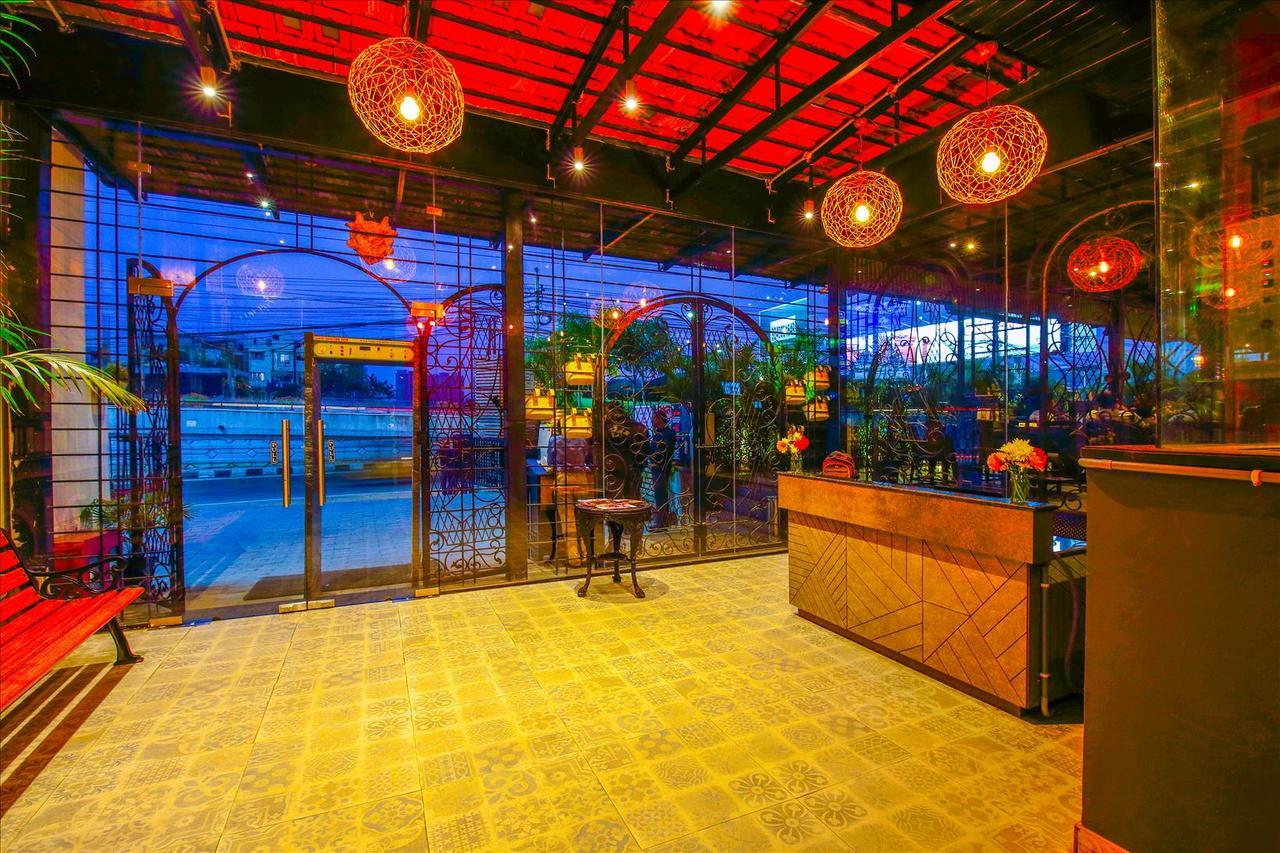 Hotel Mint Otm