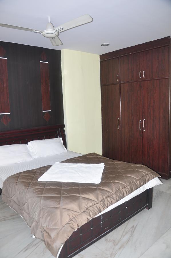 Hotel Grand Seasons