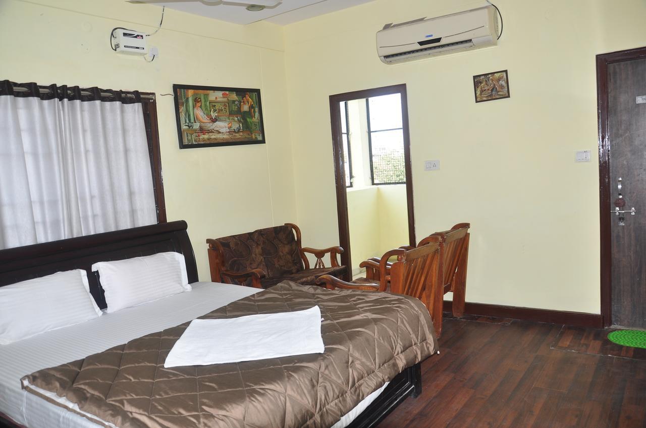 Grand Seasons Hotel Hyderabad