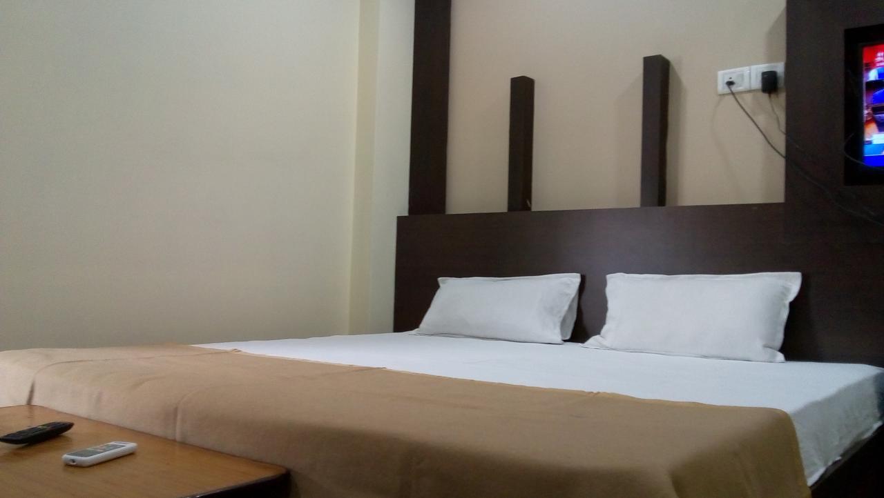 Divya Hotel