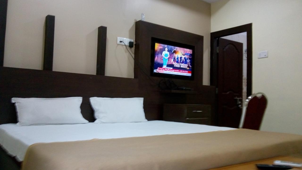 Divya * Hyderabad