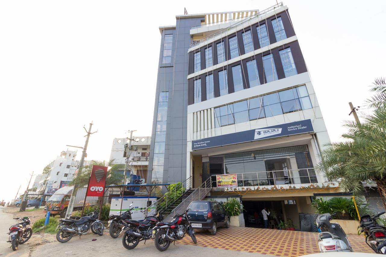 Oyo 7627 Royal Plaza 3* Hyderabad
