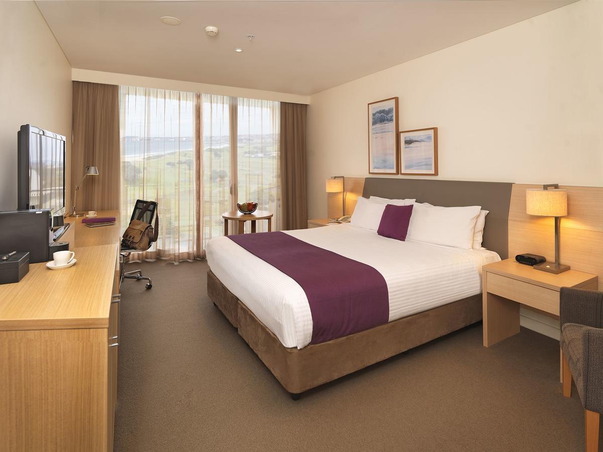 Hotel Oyo Flagship 74392 Mahesh Residency 4*