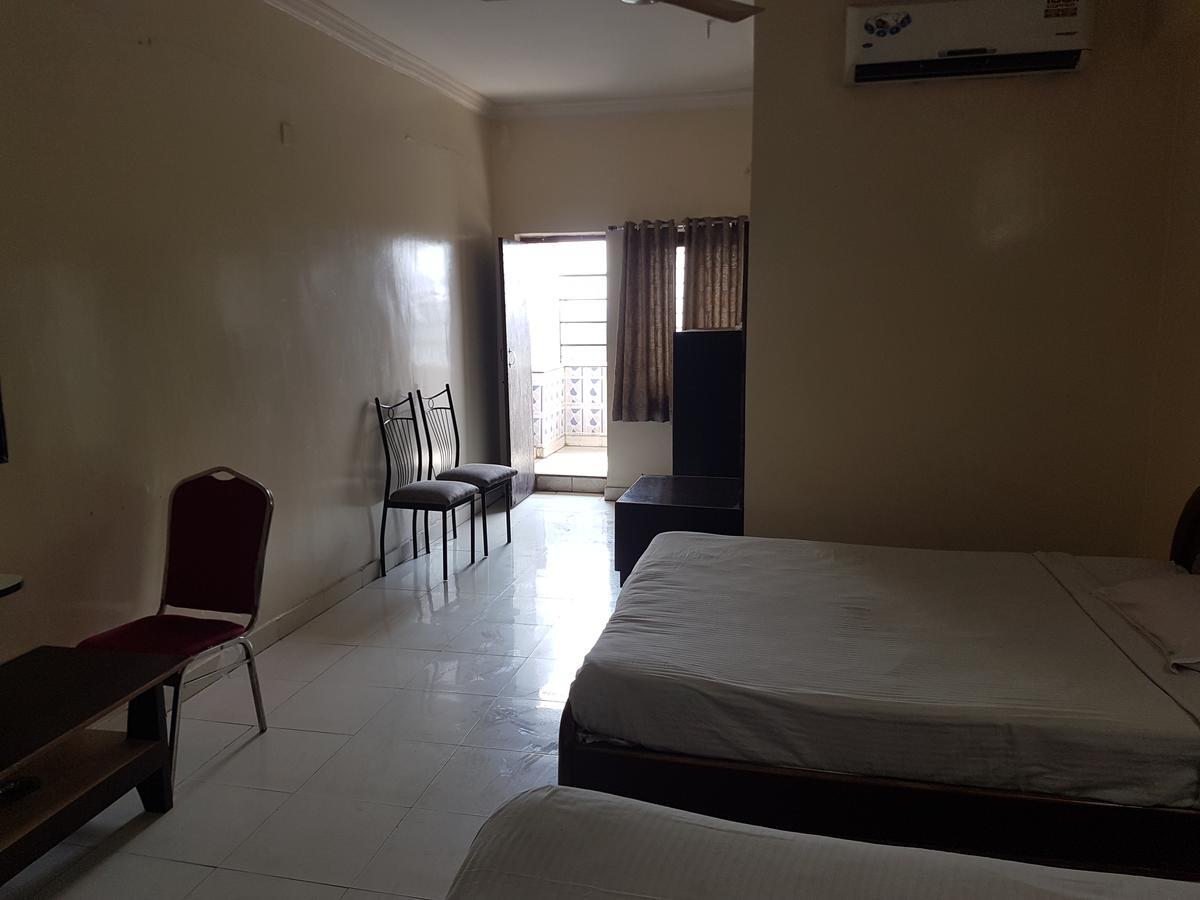Sahasra Residency Hotel *