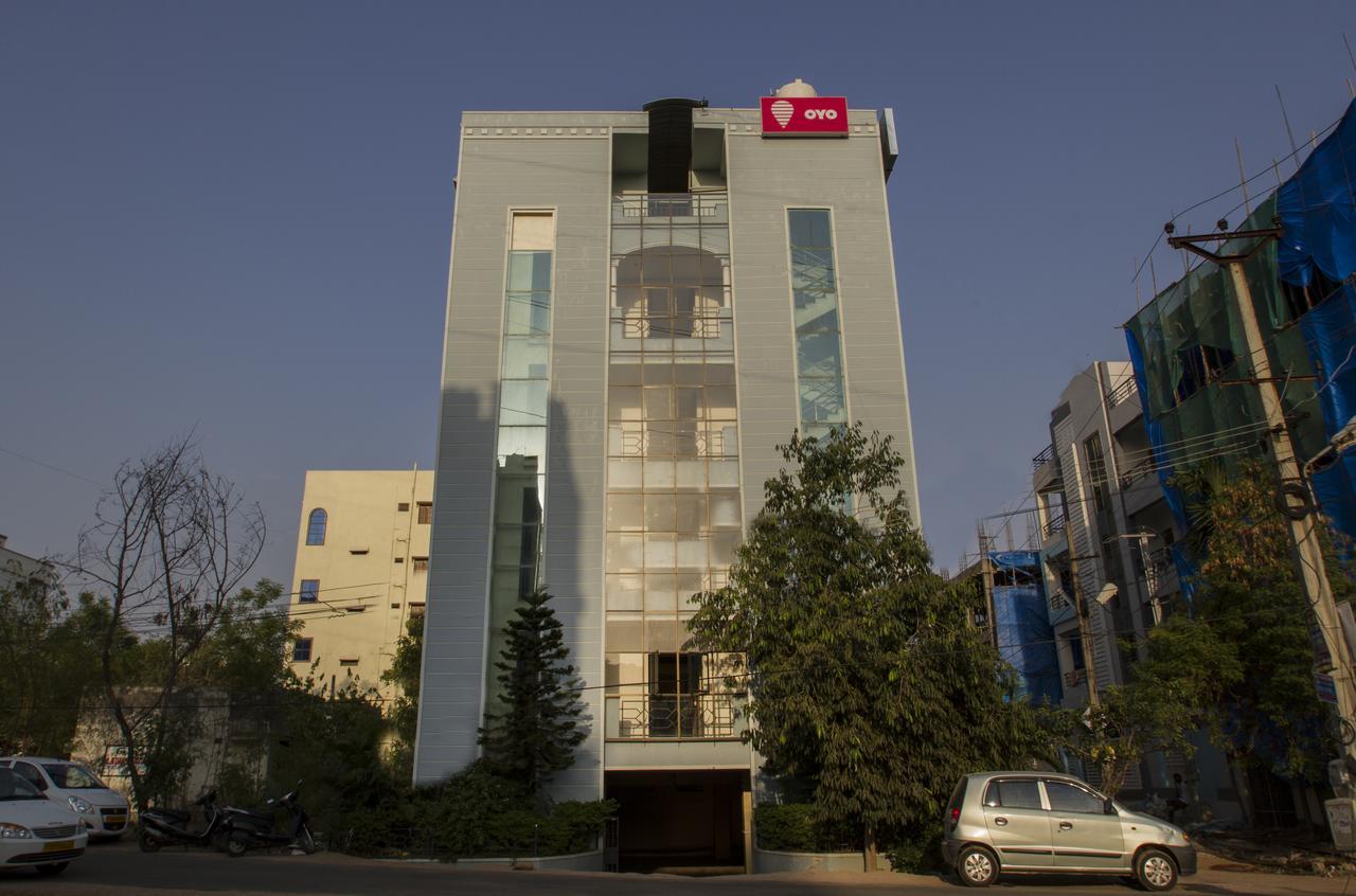 Hotel Oyo 732 Near Dlf