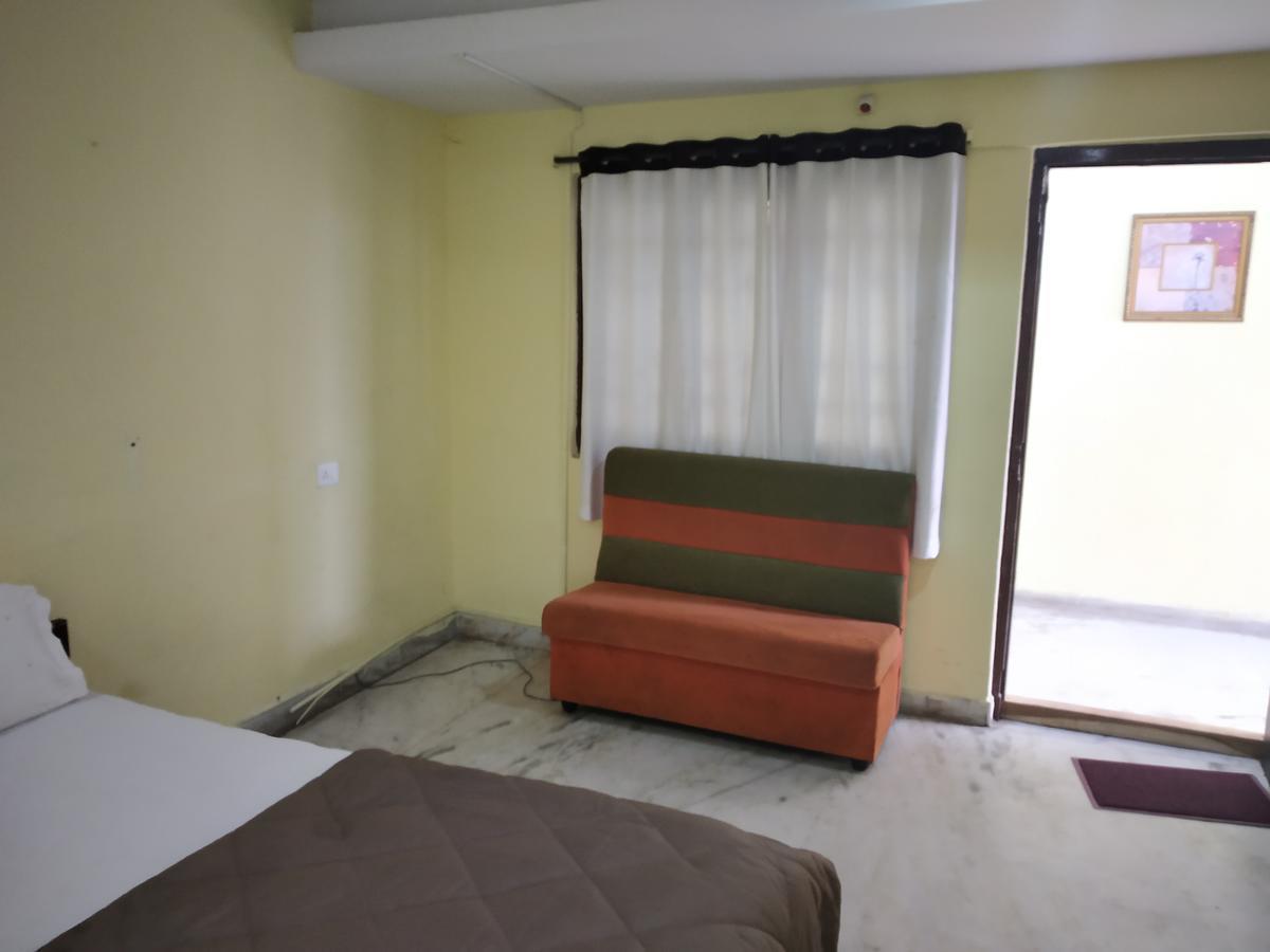 Hotel Grand Seasons