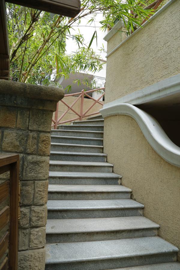 Nomads Nest * Hyderabad