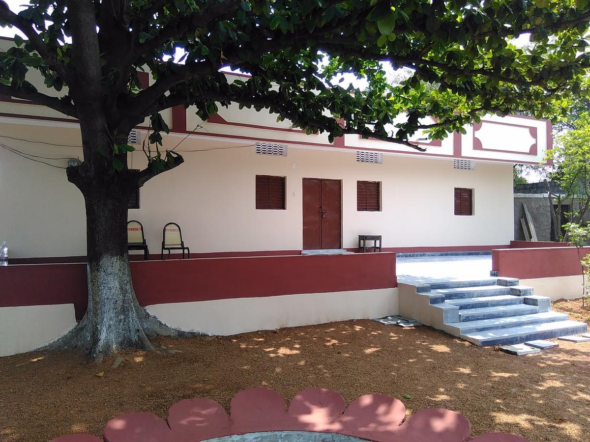 Real Village Farm House * Hyderabad