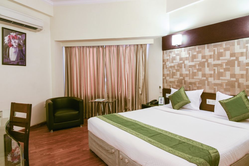 Hotel Treebo Trend Wood Bridge