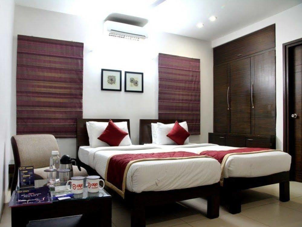 Oyo Premium Shilparamam Hitech 3*