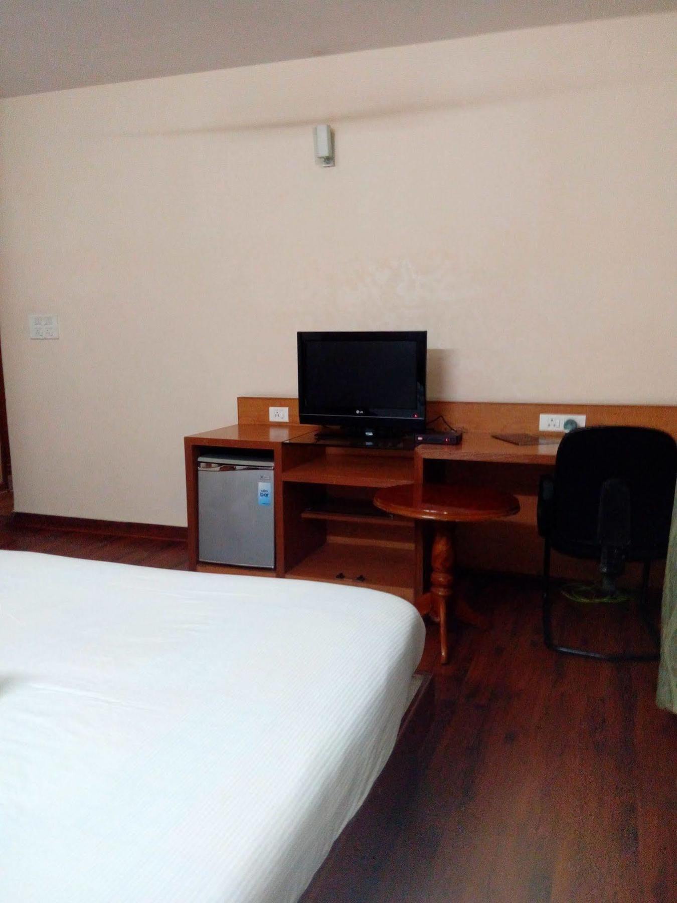 Bed & Breakfast Serenity Elite Hyderabad