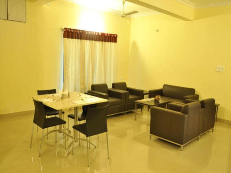 Oyo 6422 Luxor Park Hyderabad