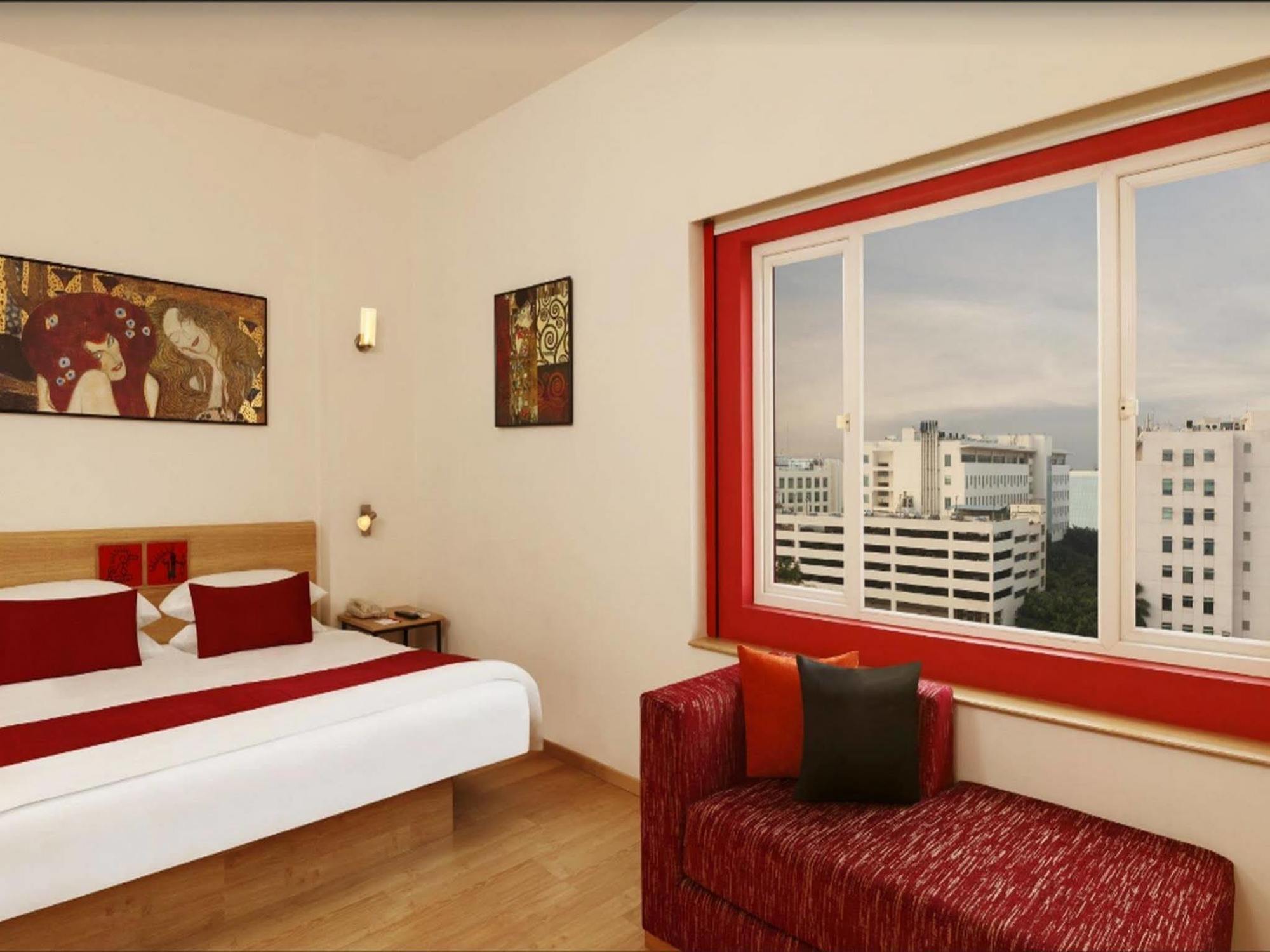 Hotel Red Fox By Lemon Tree Hotels, Hyderabad
