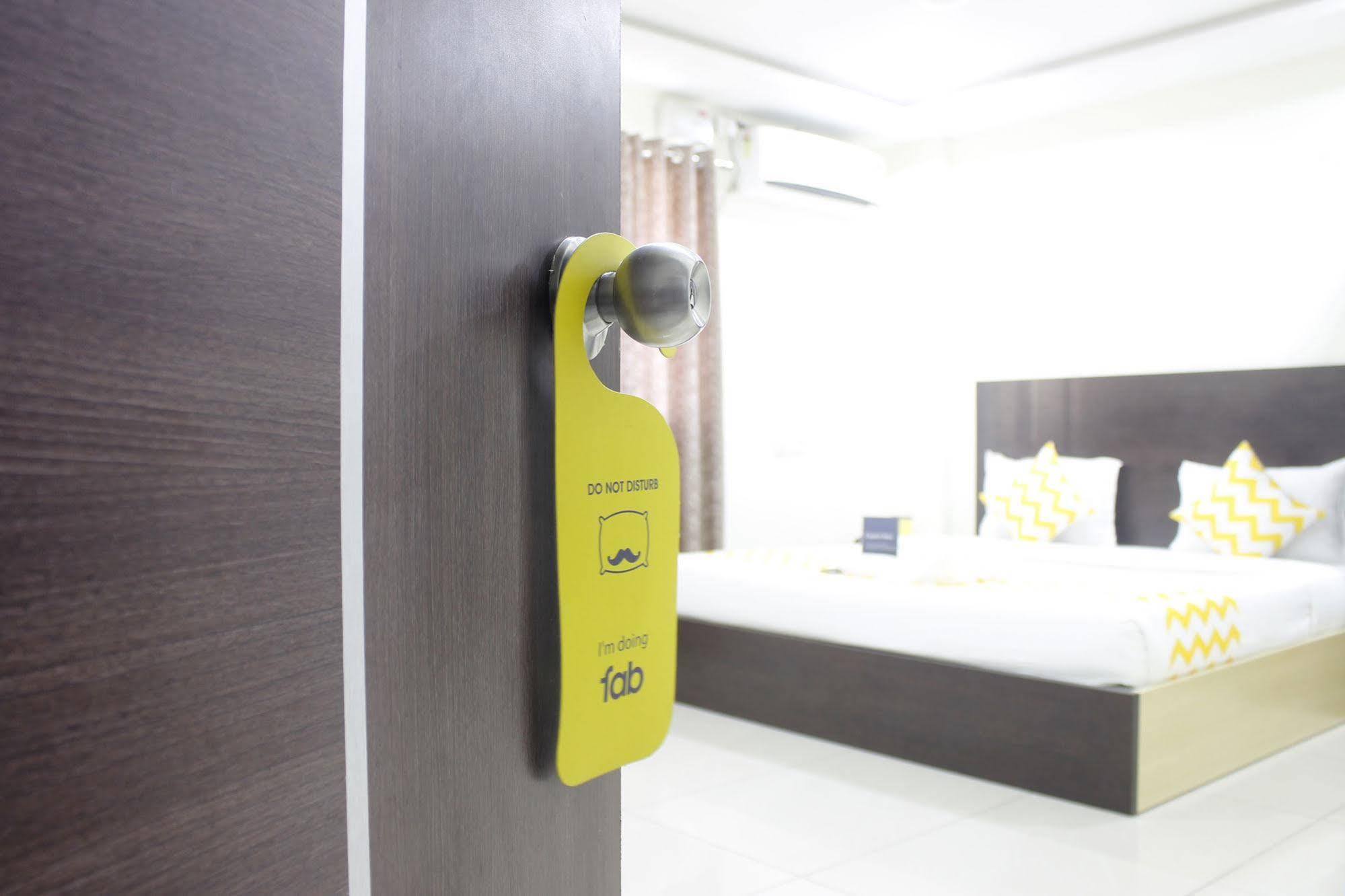 Hotel Oyo 17375 My Place Kondapur Hicc