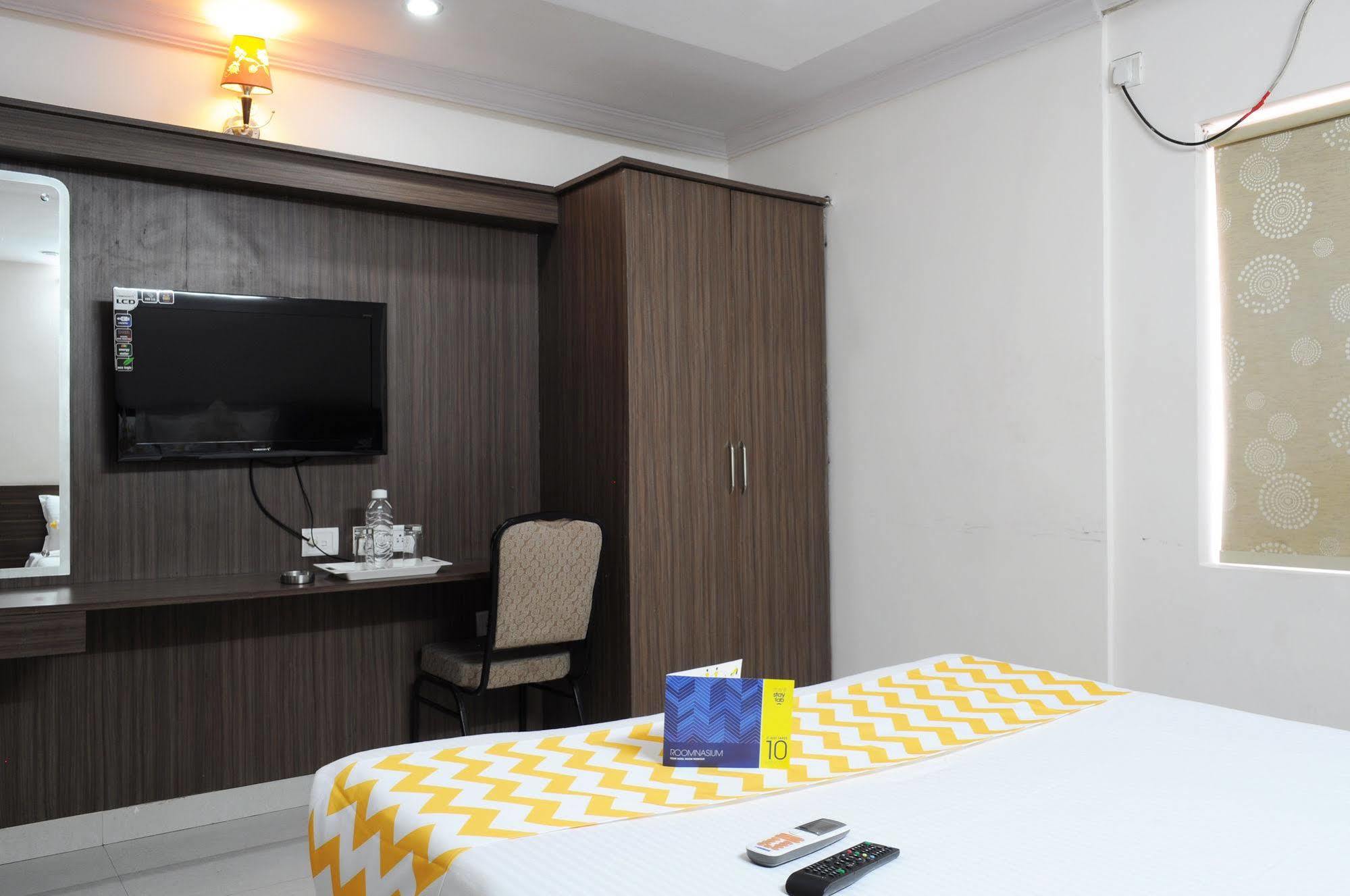 Hotel Oyo 17375 My Place Kondapur Hicc Hyderabad