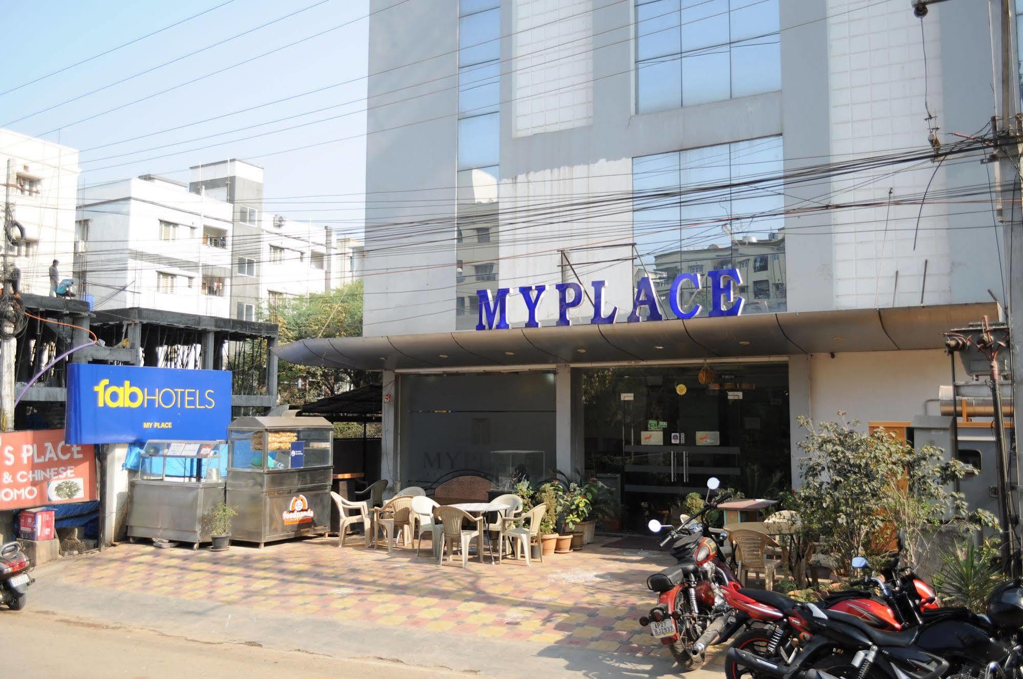 Oyo 17375 My Place Kondapur Hicc 3*