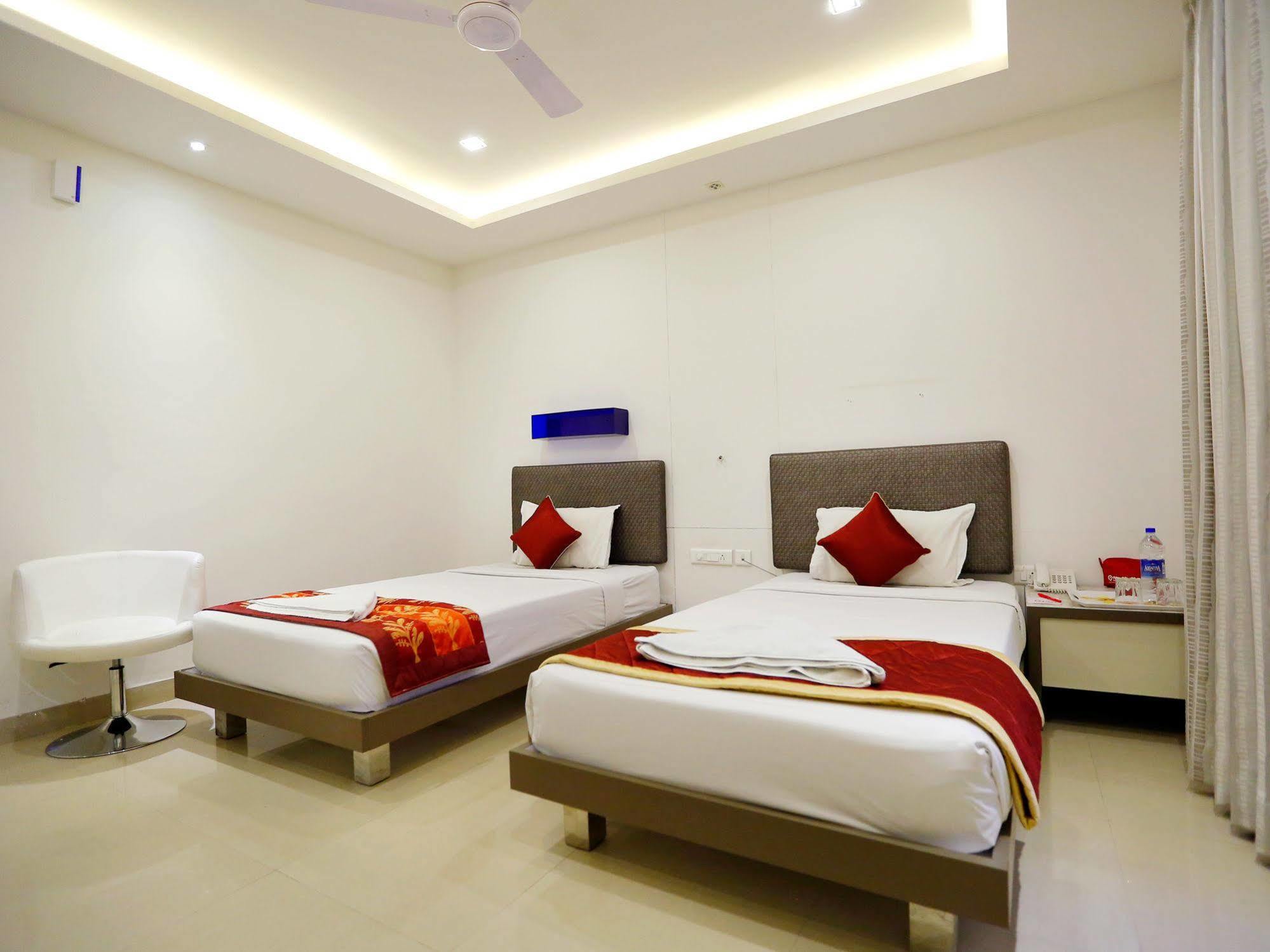 Hotel Oyo Gachibowli-miyapur Road