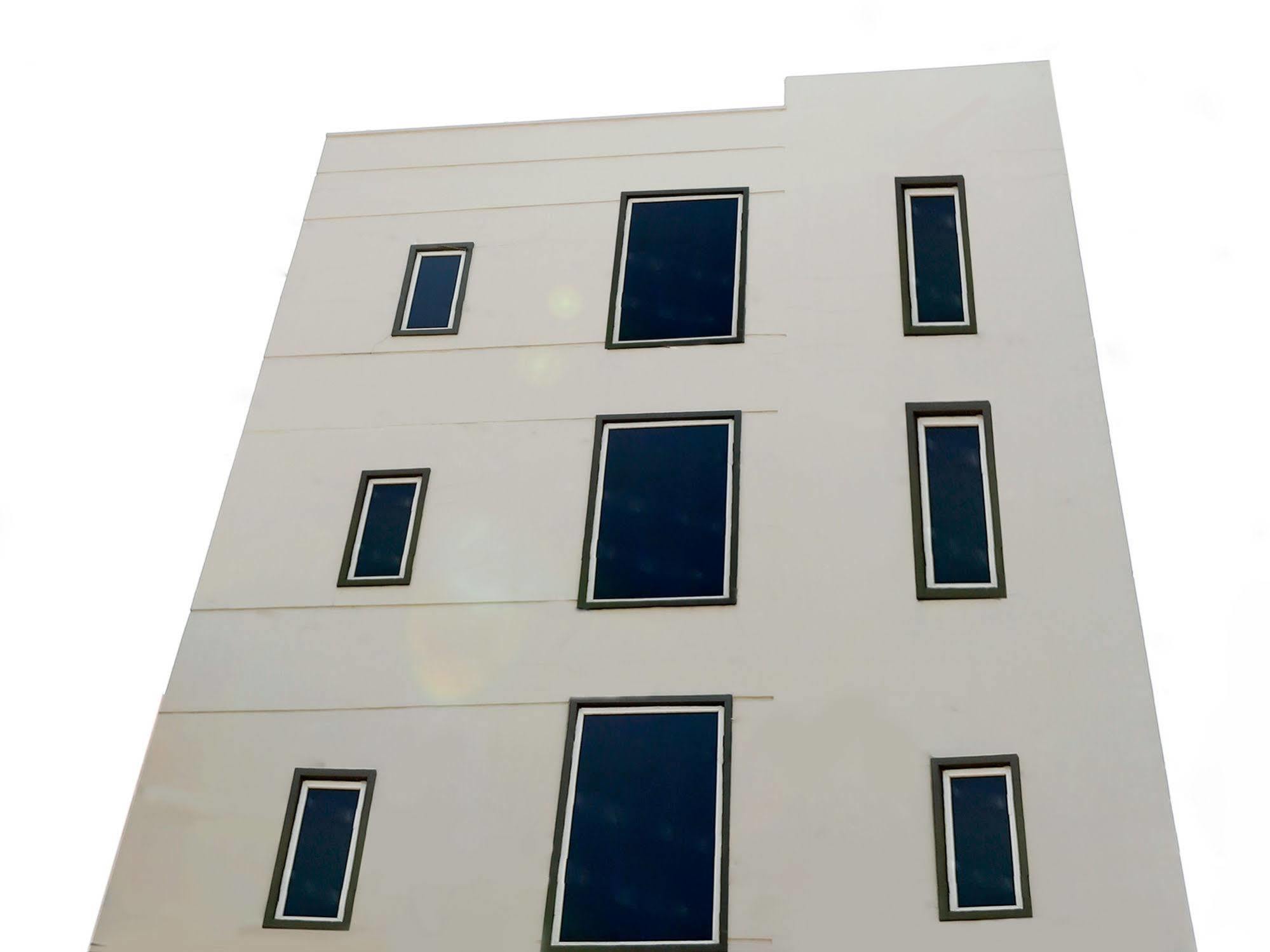 Hotel Oyo Gachibowli-miyapur Road