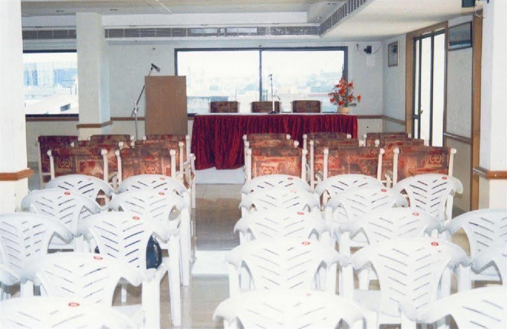 Tara International Hotel 3*