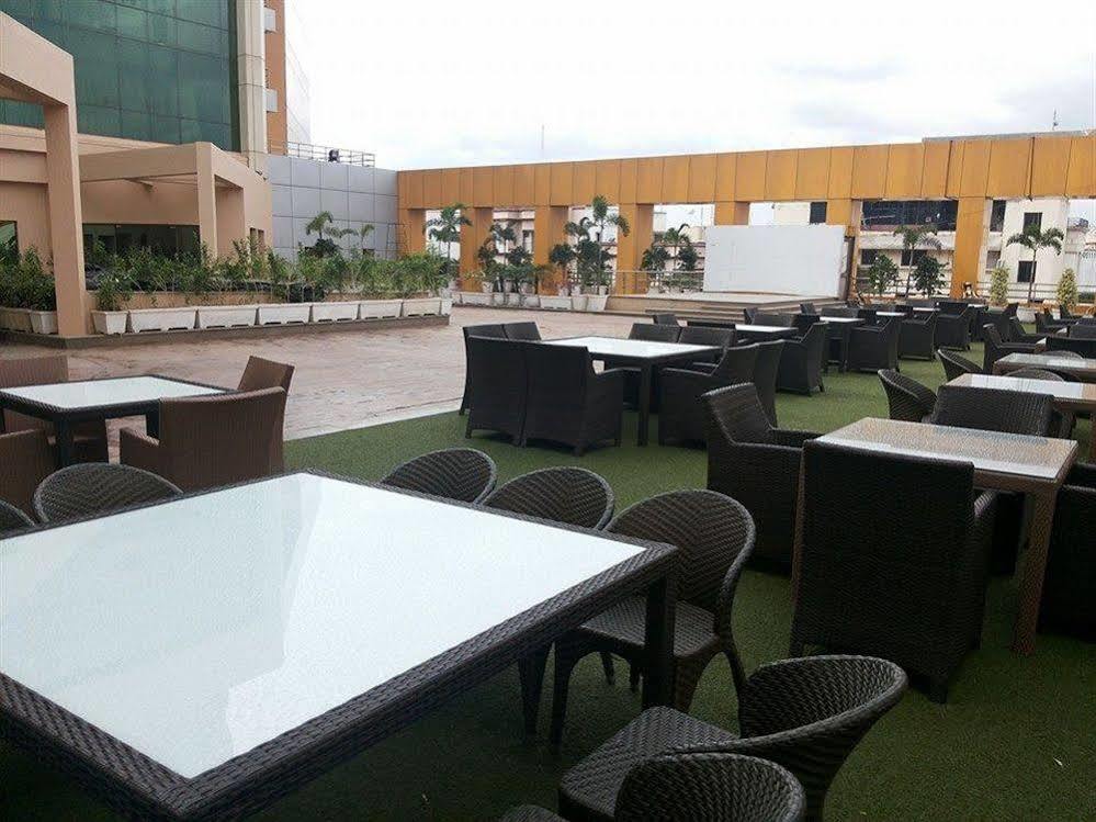 Hotel The Plaza 3*