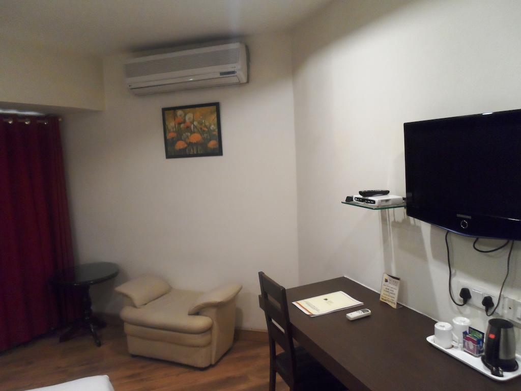 Hotel Woodbridge Grand 2*