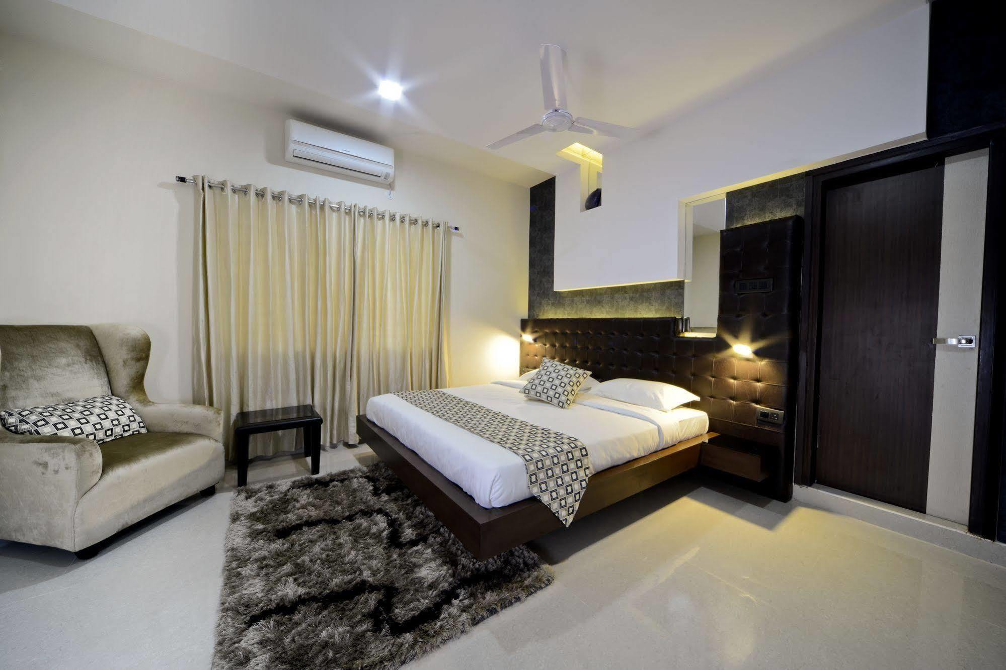 Serenity La Vista 2* Hyderabad