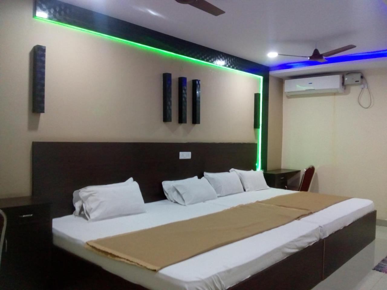 Divya Hyderabad