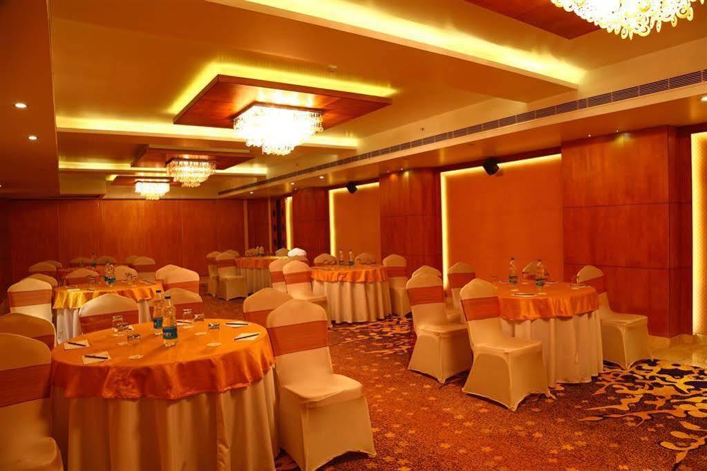 Western Ashoka Hotel 3*
