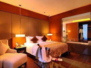 Hotel Regenta One, 5*