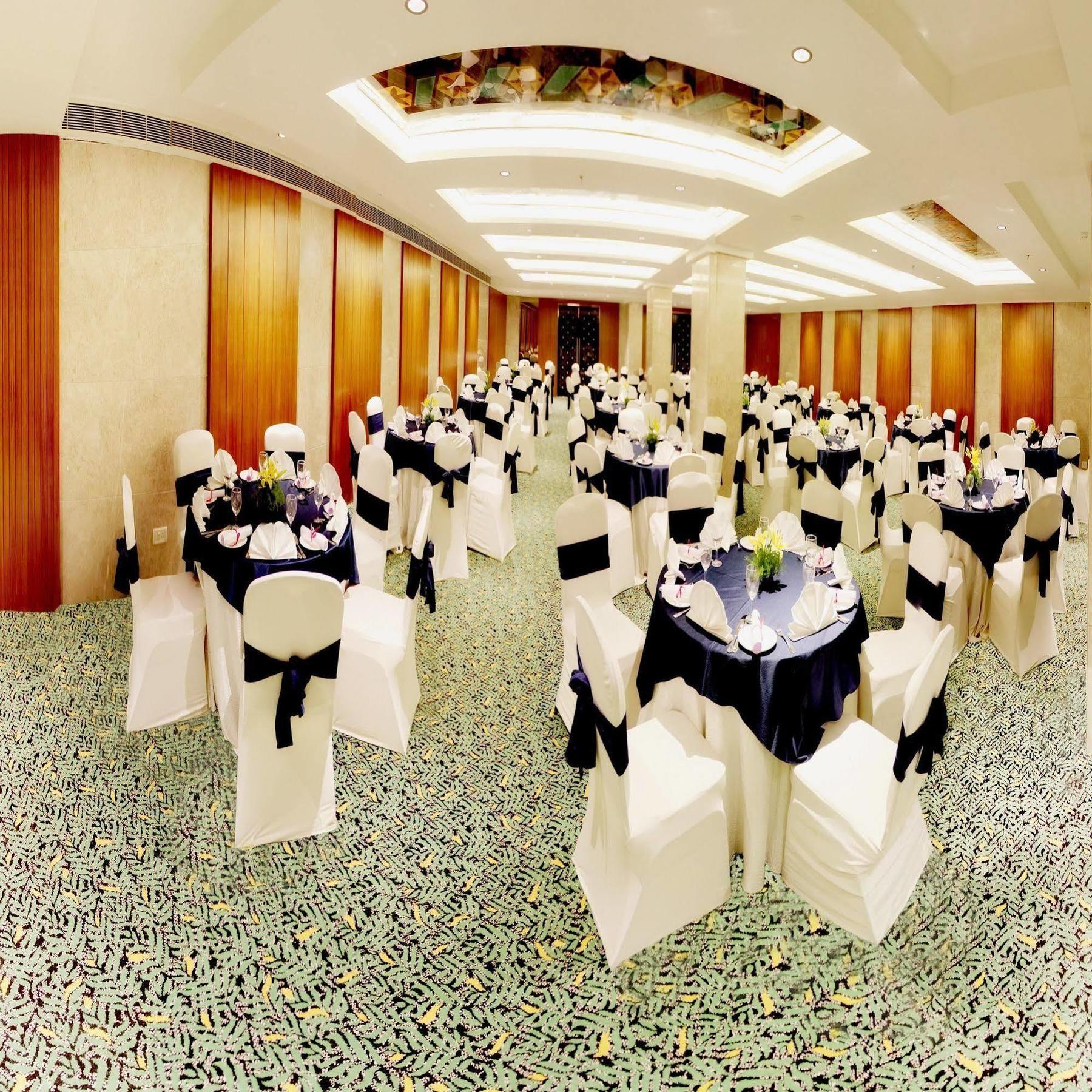 Aditya Park-a Sarovar Portico Hotel