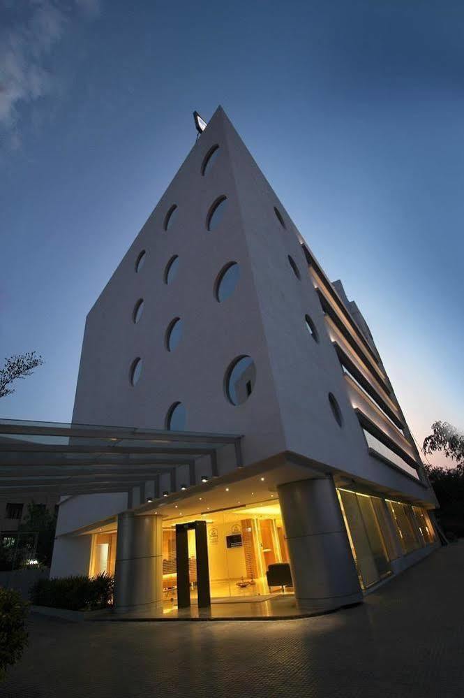 Hotel Ashoka Hitec 3*