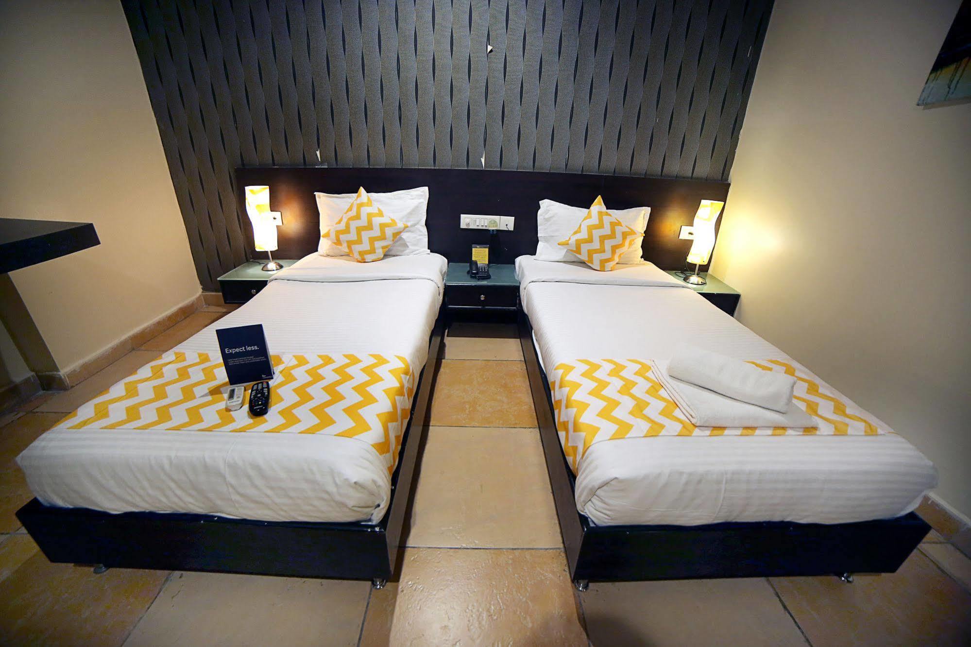 Hotel Vaccinated Staff - Capital O 18592 M Hyderabad