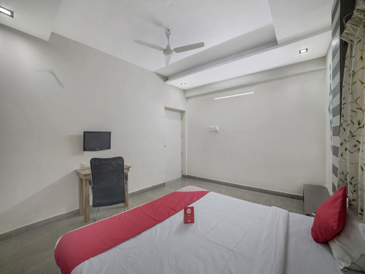 Aparthotel Oyo 3607 Gachibowli 2*