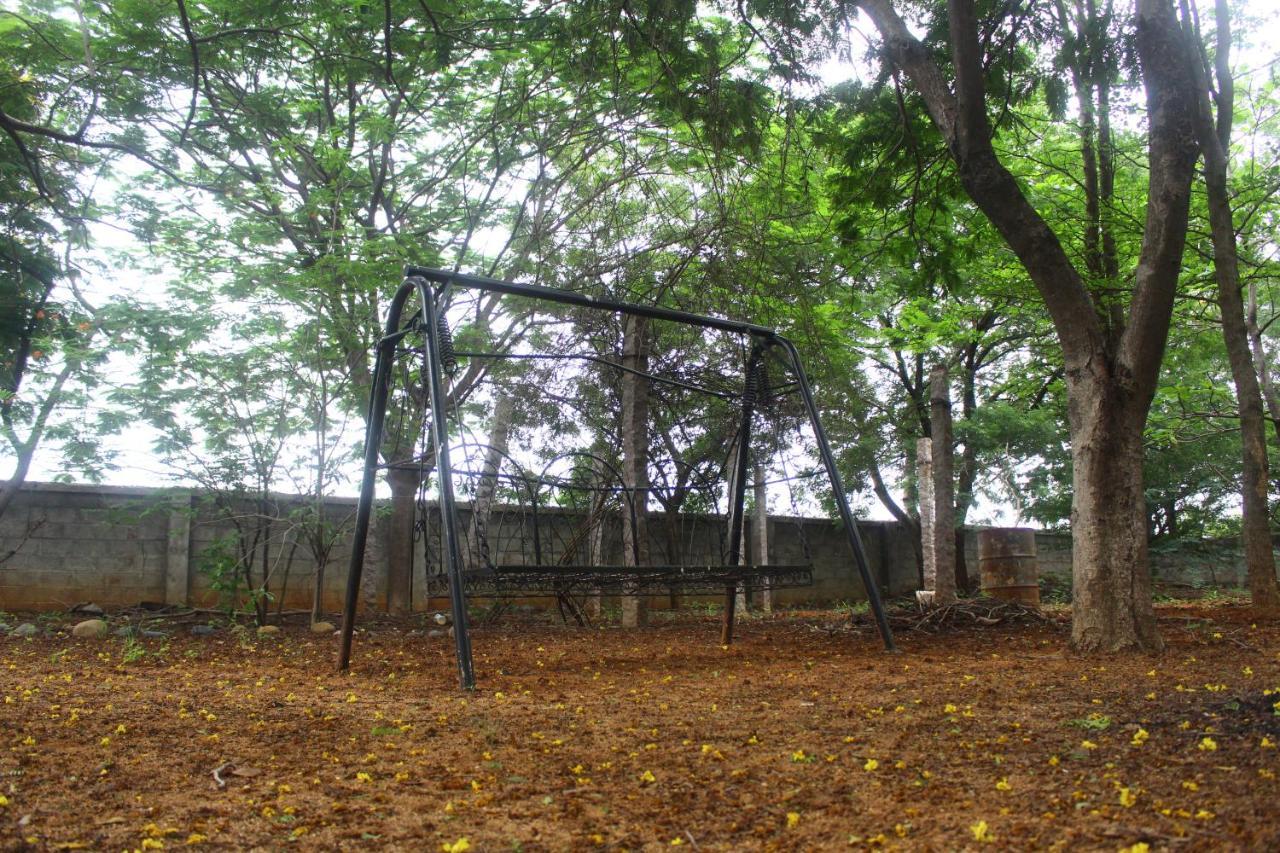 Farm stay Tripthrill Deccan Farm House