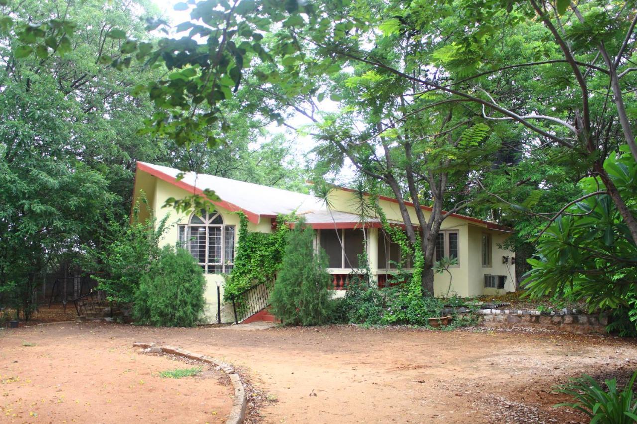 Farm stay Tripthrill Deccan Farm House