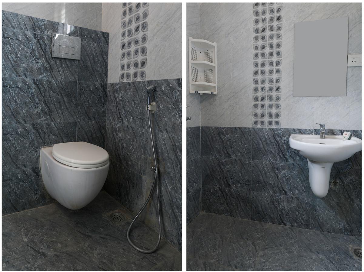 Oyo 28765 Stone Hotel 3*