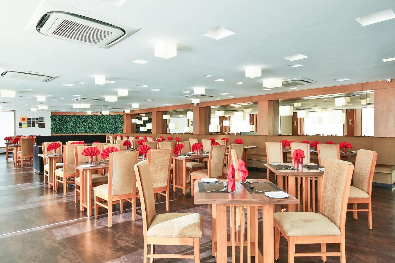 Hotel Fabhotel Prowell Crown Hyderabad