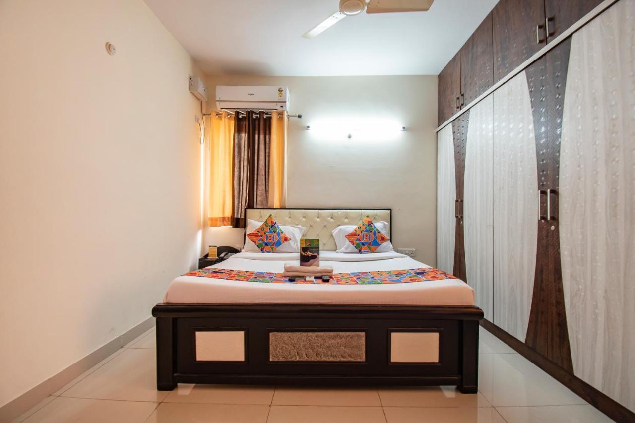Fabhotel Prime Hitech 3*