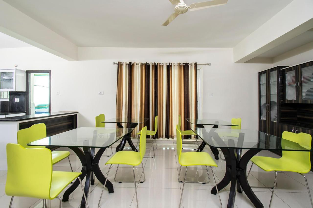 Hotel Fabhotel Prime Hitech