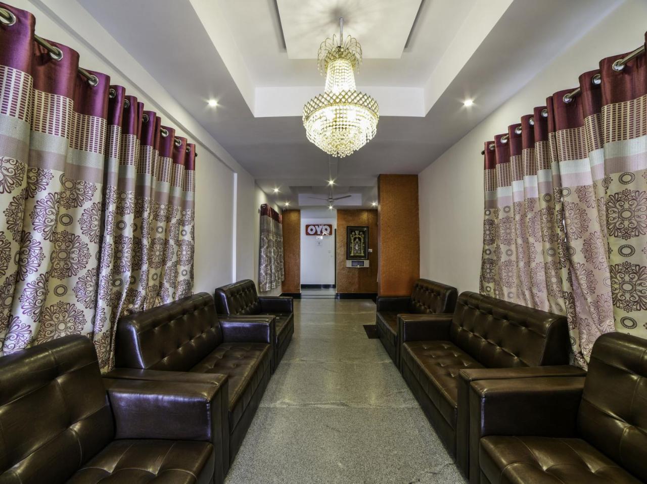 Oyo 28765 Stone Hotel Hyderabad