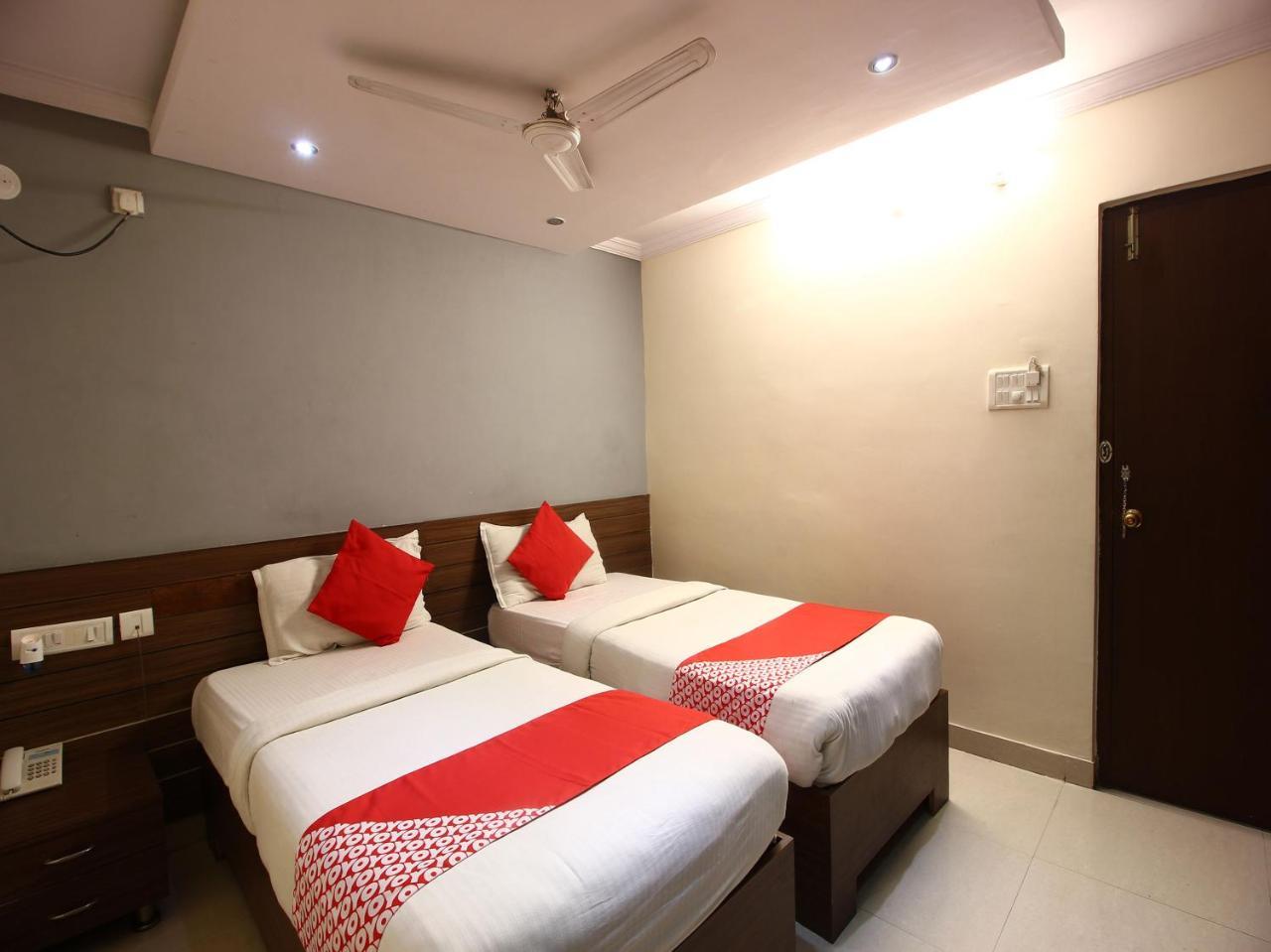 Oyo 17375 My Place Kondapur Hicc Hotel