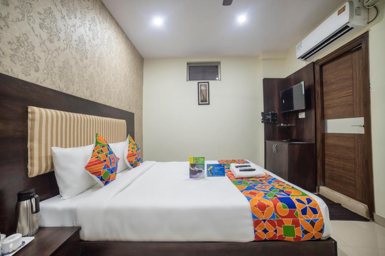 Hotel Oyo 76348 Hotel Tirumala 3*