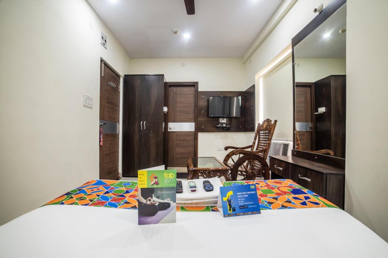 Oyo 76348 Hotel Tirumala 3* Hyderabad
