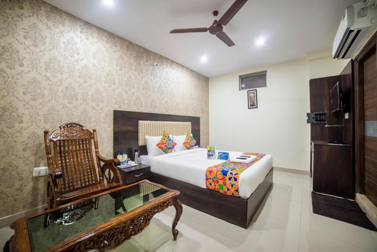 Hotel Oyo 76348 Hotel Tirumala Hyderabad